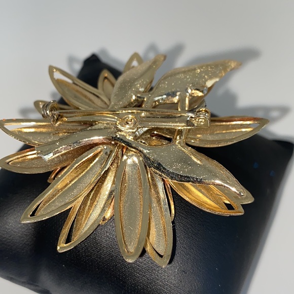 Vintage Brooch - Picture 4 of 8